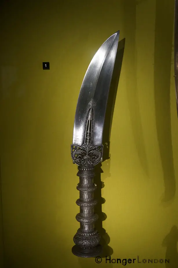 Prince of Wales trip to India (1875-76) Splendours of South East Asia 13 Spearhead Dagger