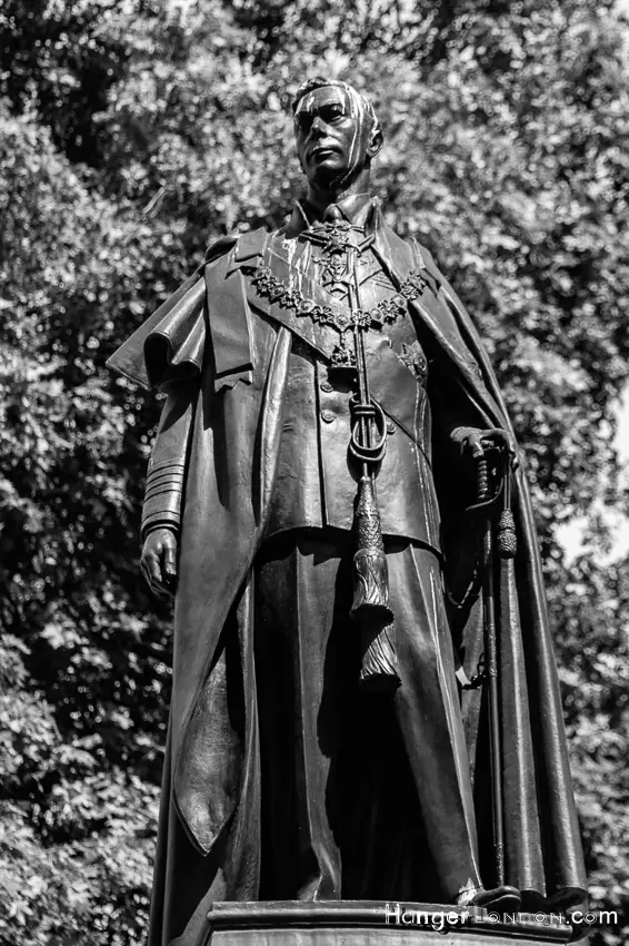 Statue+of+King+George+V+beheaded+on+King%26%238217%3Bs+Birthday