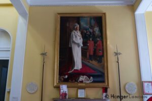 Stunning Portrait of the Queen from more recent times. It is guarded by the Chelsea Pensioners Museum a fantastic haven