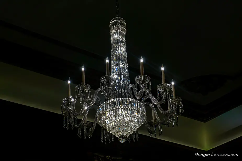 chandelier Gunnersbury House 
