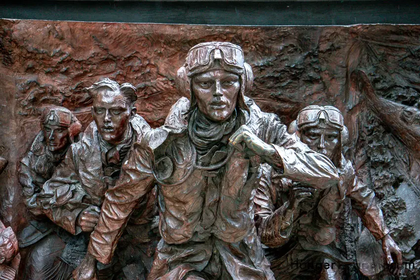 Tour of London's 'Battle Of Britain' & Other War Memorials 8 Battle Of Britain Monument at Embankment. By artist Paul Day put up on 18/9/2005