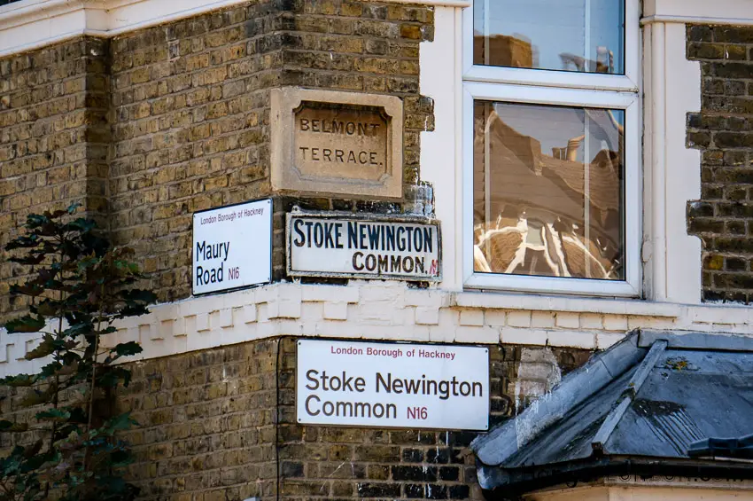 Street signs on the corner house next to where Bolan Lived 