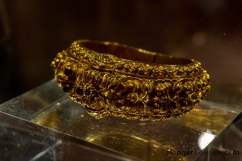 Uncovering the Rich Legacy of the Sikh Empire: Tour of the Brunei Gallery Exhibition 17 Gold Bracelet Empire of the Sikhs Exhibition Brunei Gallery