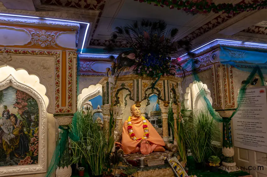Tracing the Roots of Krishna in ISKCON London 2 Founder of this Faith A. C. Bhaktivedanta Swami Prabhupada