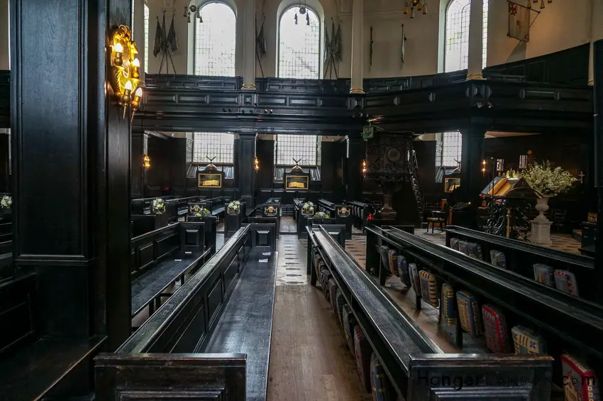 Central Church of the Royal Air Force St Clement Danes, Strand