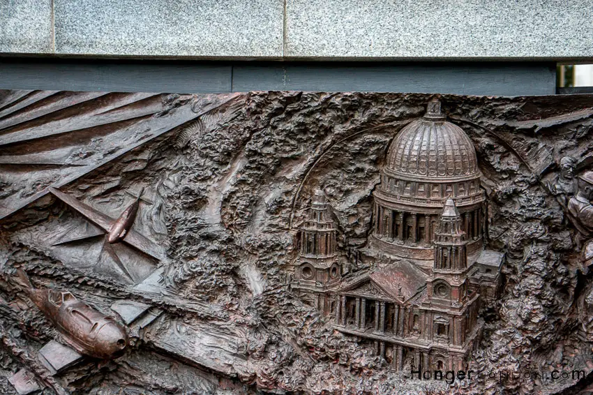 Battle Of Britain Monument at Embankment. By artist Paul Day put up on 18/9/2005