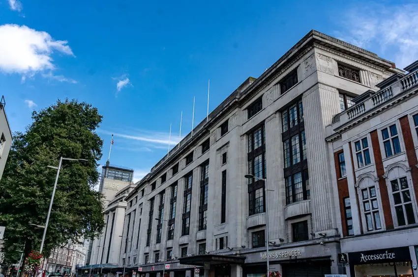 99 Kensington Highstreet the former Derry and Toms department store 