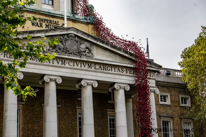 Imperial War Museum Ceramic poppies artist Paul Cummins