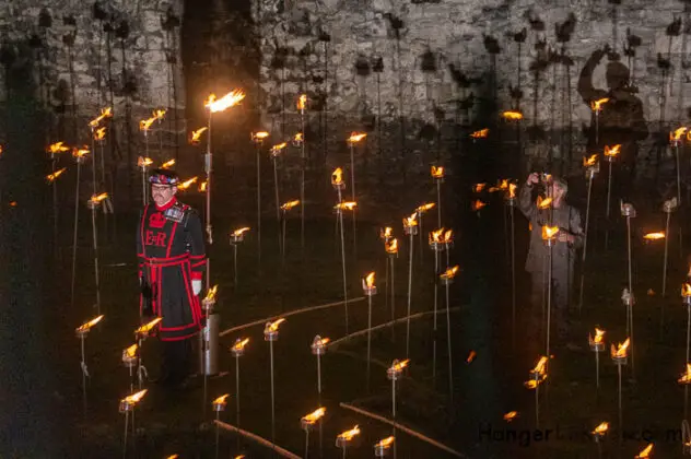 10 Thousand flames Tower of London - Remembrance End of World War One 6