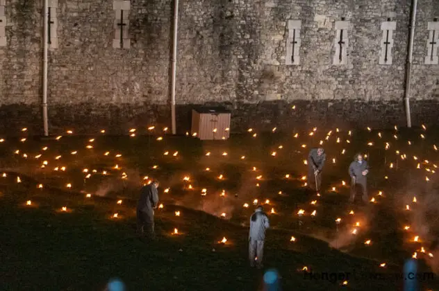 10 Thousand flames Tower of London - Remembrance End of World War One 5