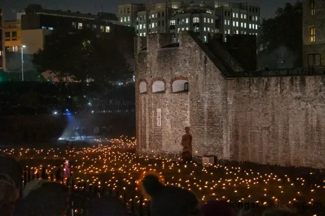 10 Thousand flames Tower of London - Remembrance End of World War One 1 10 Thousand flames Tower of London - Remembrance End of World War One 1
