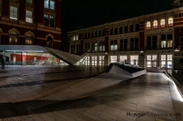 Sackler Courtyard Victoria and Albert Museum Late night Friday opening