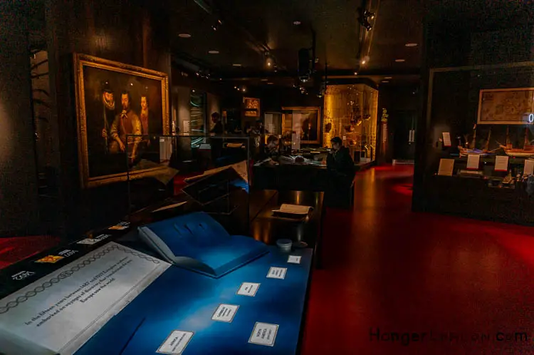 ambient lighting at the Tudor Gallery at the Maritime Museum 