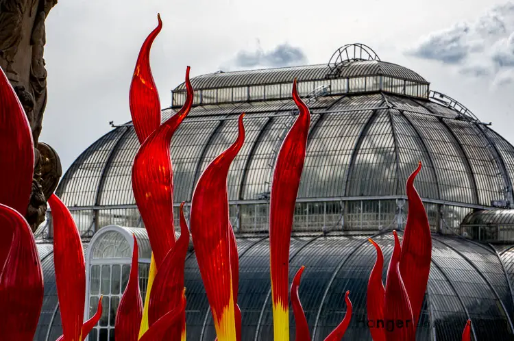 Chihuly paintbrushes blown glass 2019