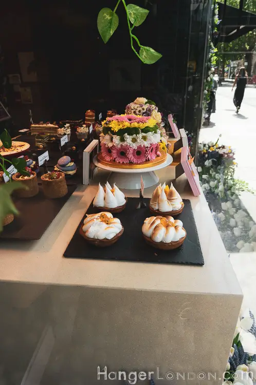Floral cake 