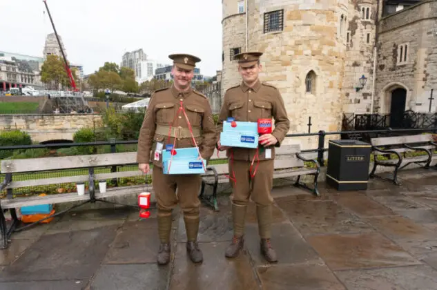 Discover the quirks and curiosities of London with these unusual facts 1 ww1 Soldiers at the tower of London Poppy Day