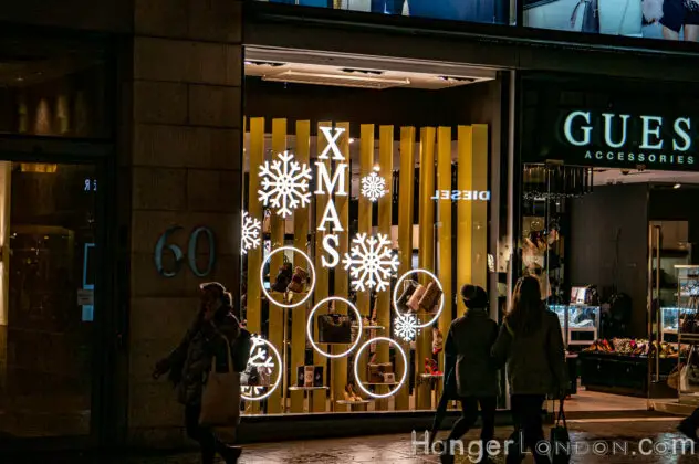 A Festive Farewell: London's Last Christmas Before Covid-19 6 Knightsbridge Christmas lights