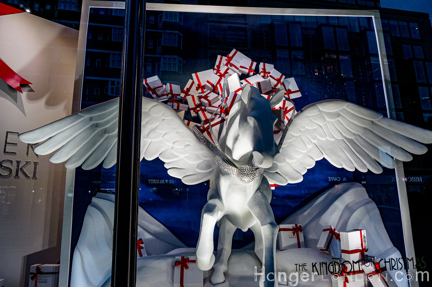 A Festive Farewell: London's Last Christmas Before Covid-19 20 Harrods Swarovski window